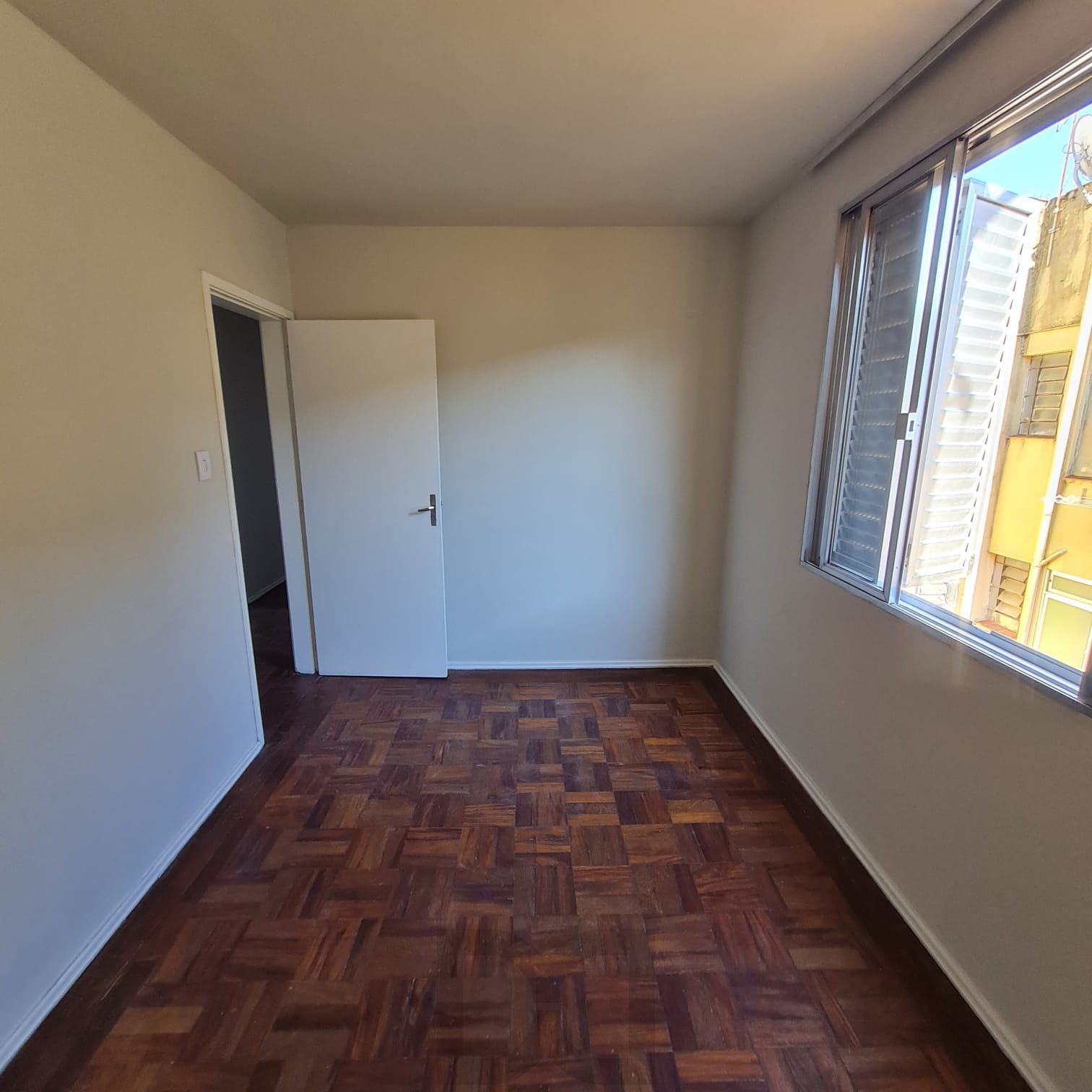 QUARTO SOLTEIRO