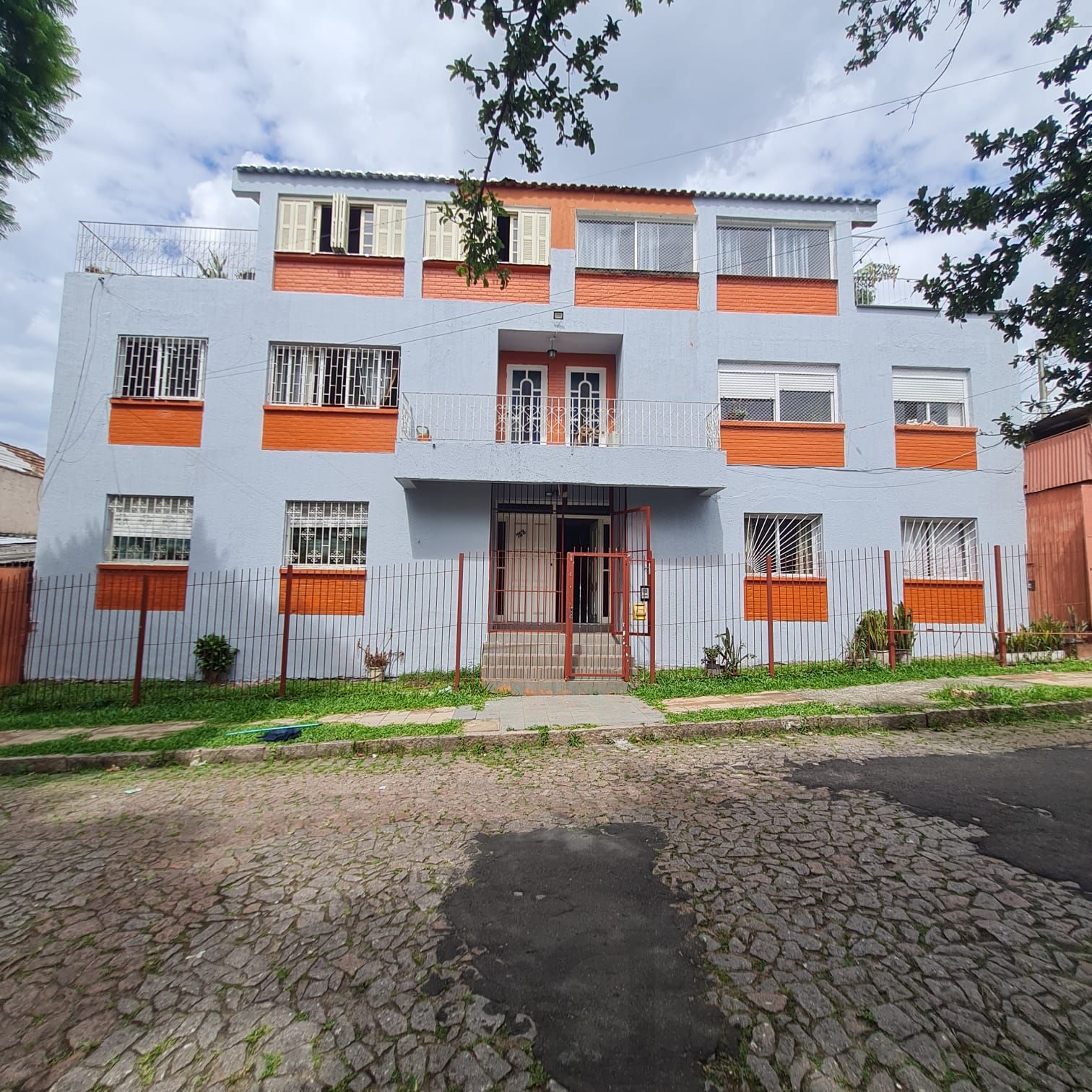 FACHADA