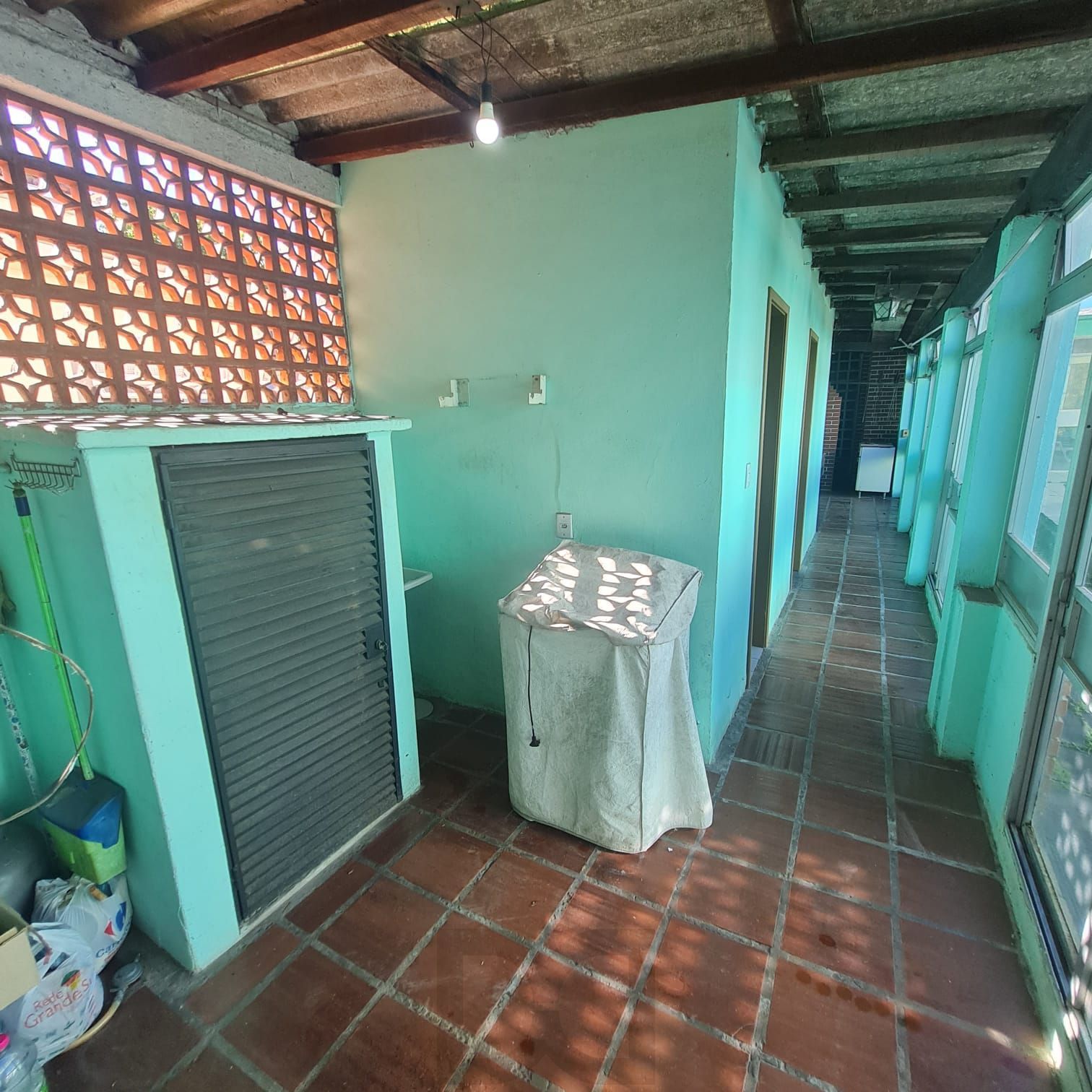ÁREA DE SERVIÇO