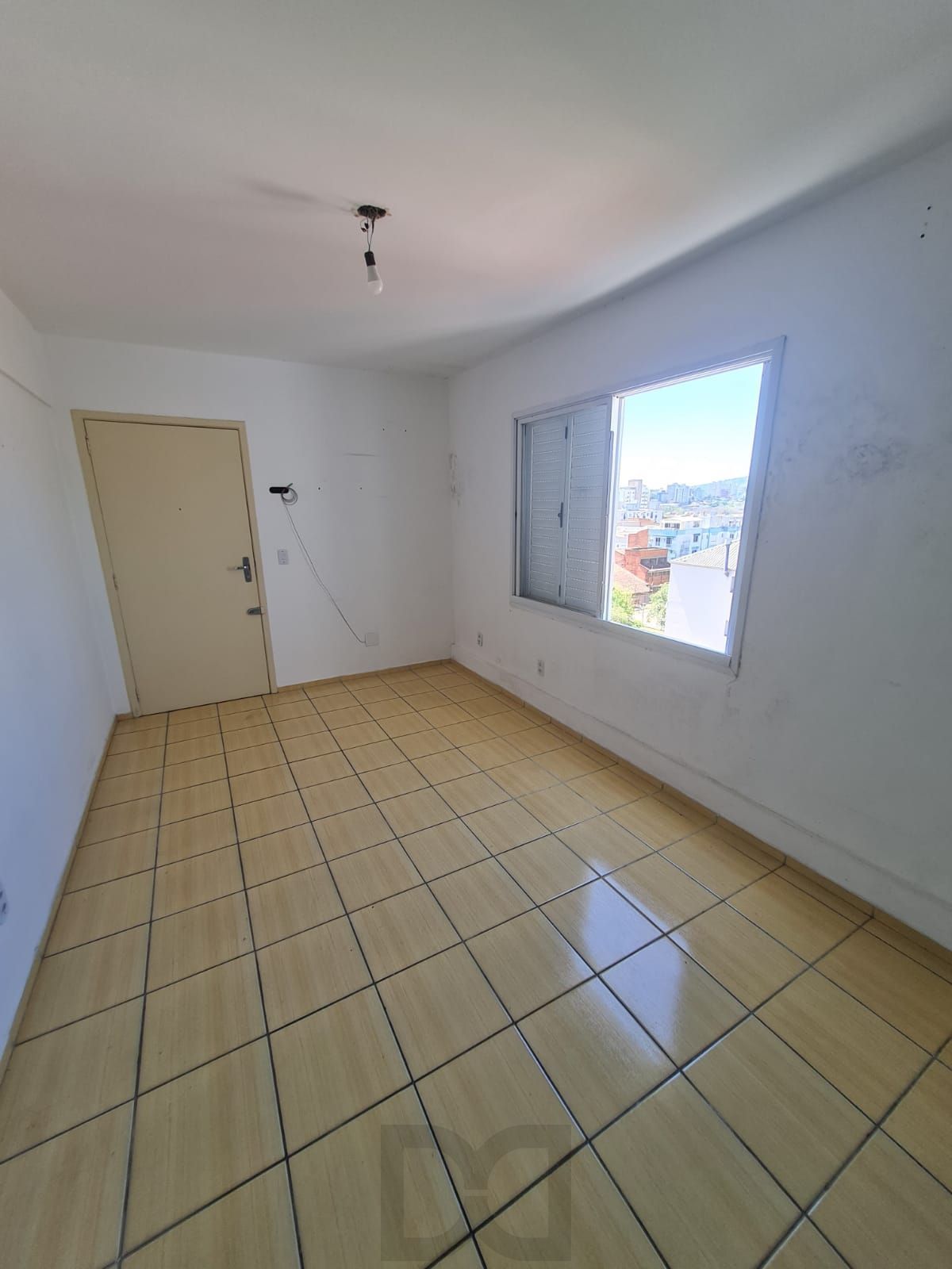 APTO DESOCUPADO 1 DORMITÓRIO COM BOX — foto 13