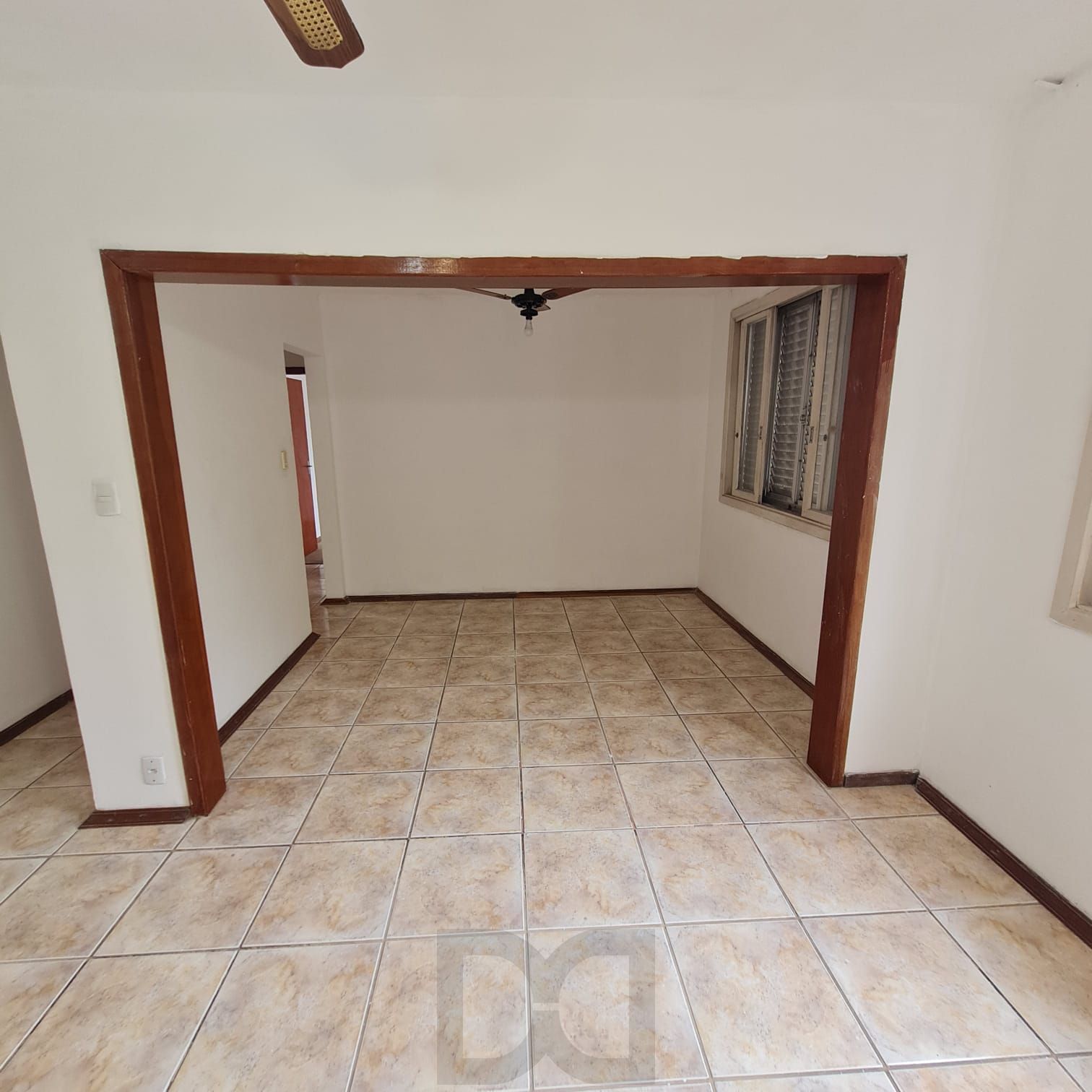 APTO 2 DORMITÓRIOS COM DEPENDÊNCIA EMPREGADA — foto 10
