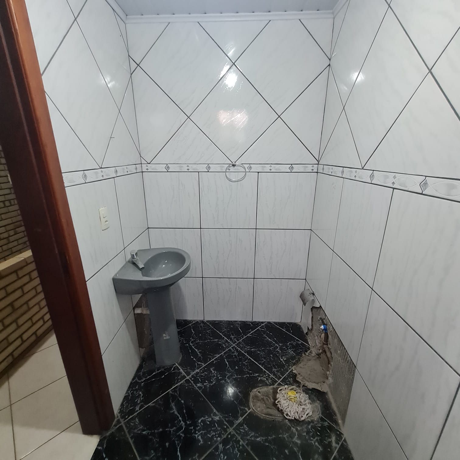 BANHEIRO SOCIAL