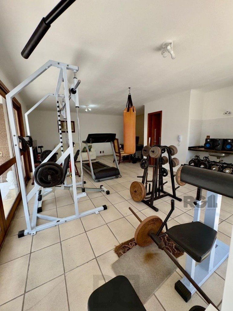 Cobertura duplex a venda semi mobiliada no bairro Petrópolis. — foto 30