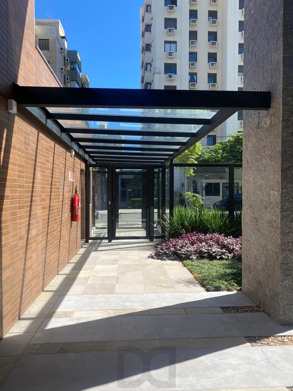 Apartamento a venda .Novo, 3 Dormitórios(suíte) no Bairro Jardim Botânico. — foto 19