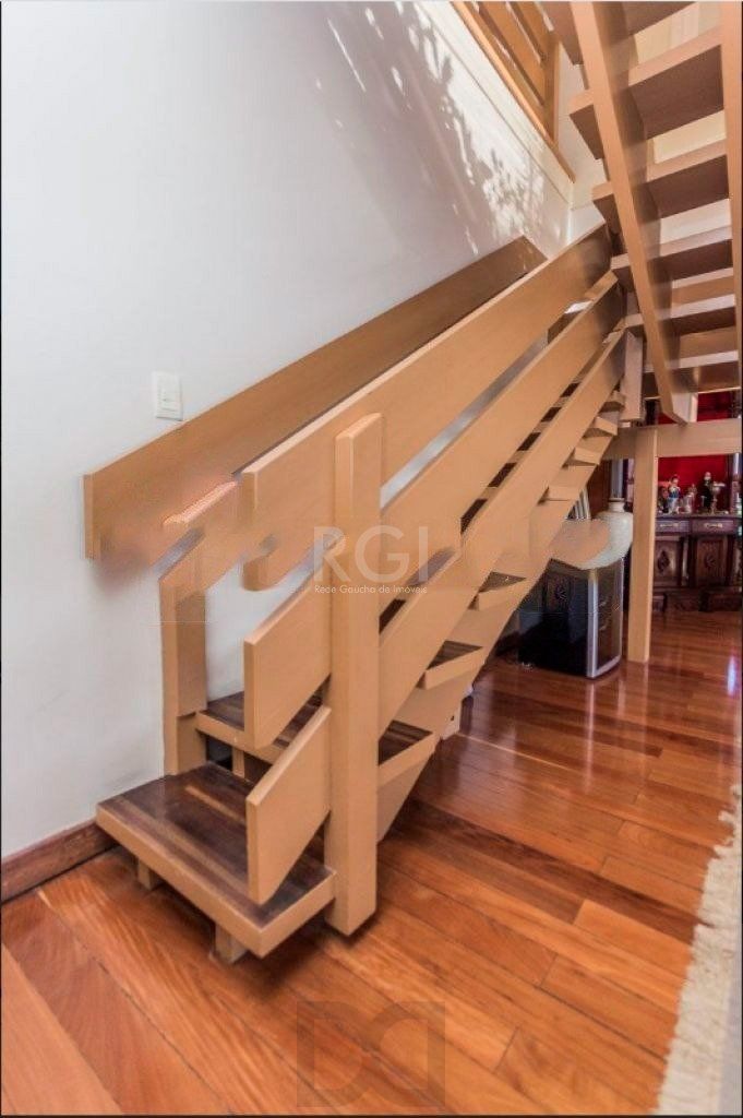ESCADA ANDAR SUPERIOR