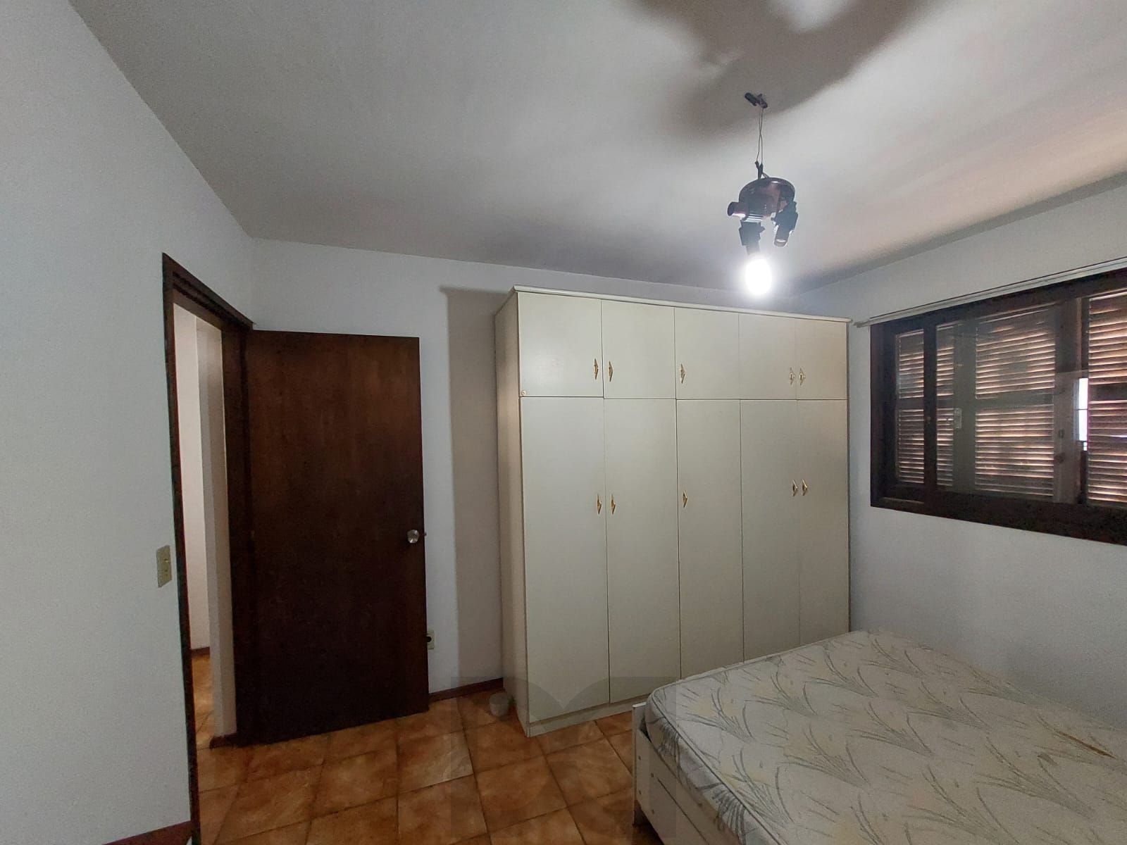 Casa a venda com 5 dormitórios no bairro Rio Branco. — foto 30