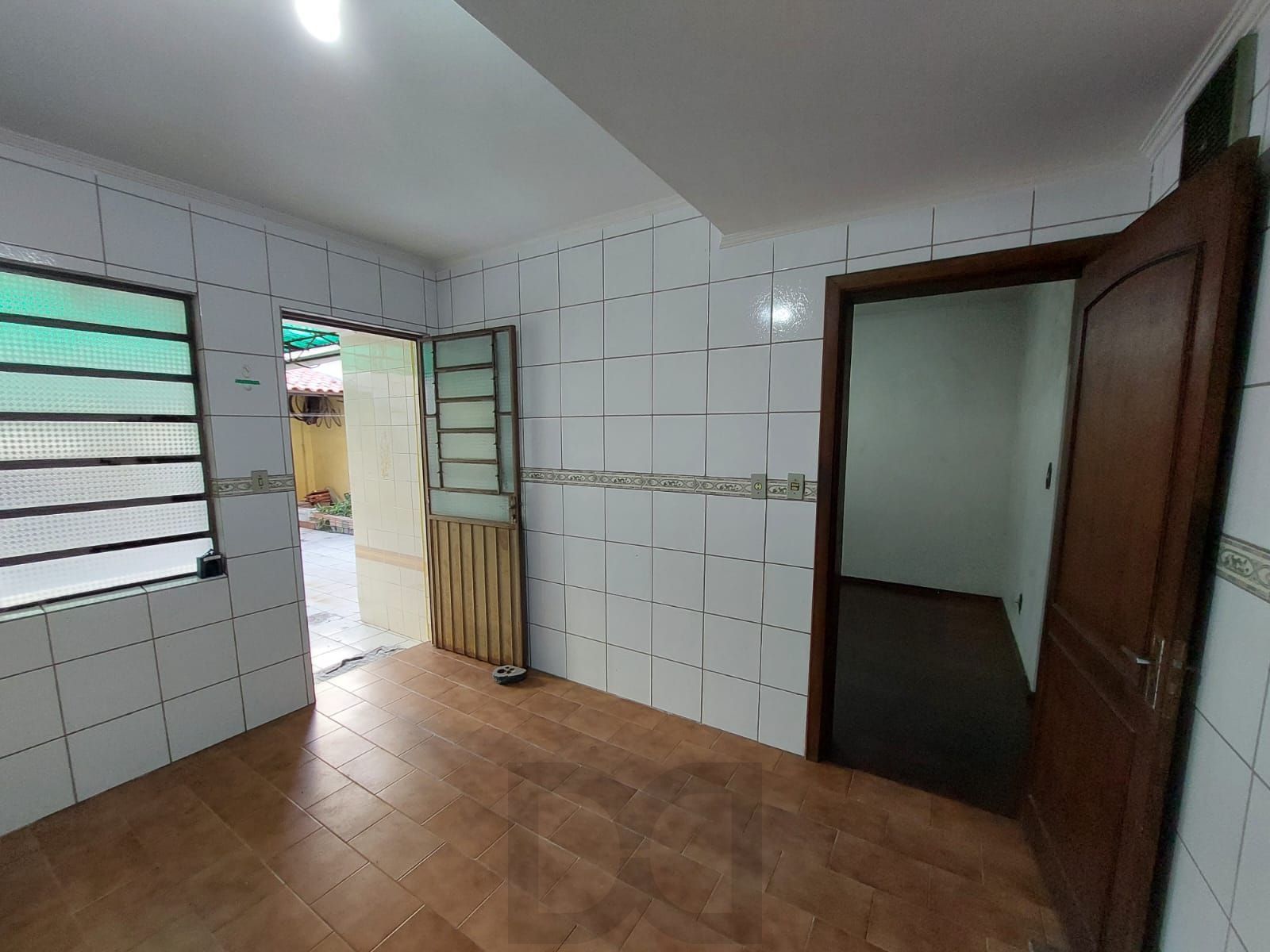 Casa a venda com 5 dormitórios no bairro Rio Branco. — foto 11