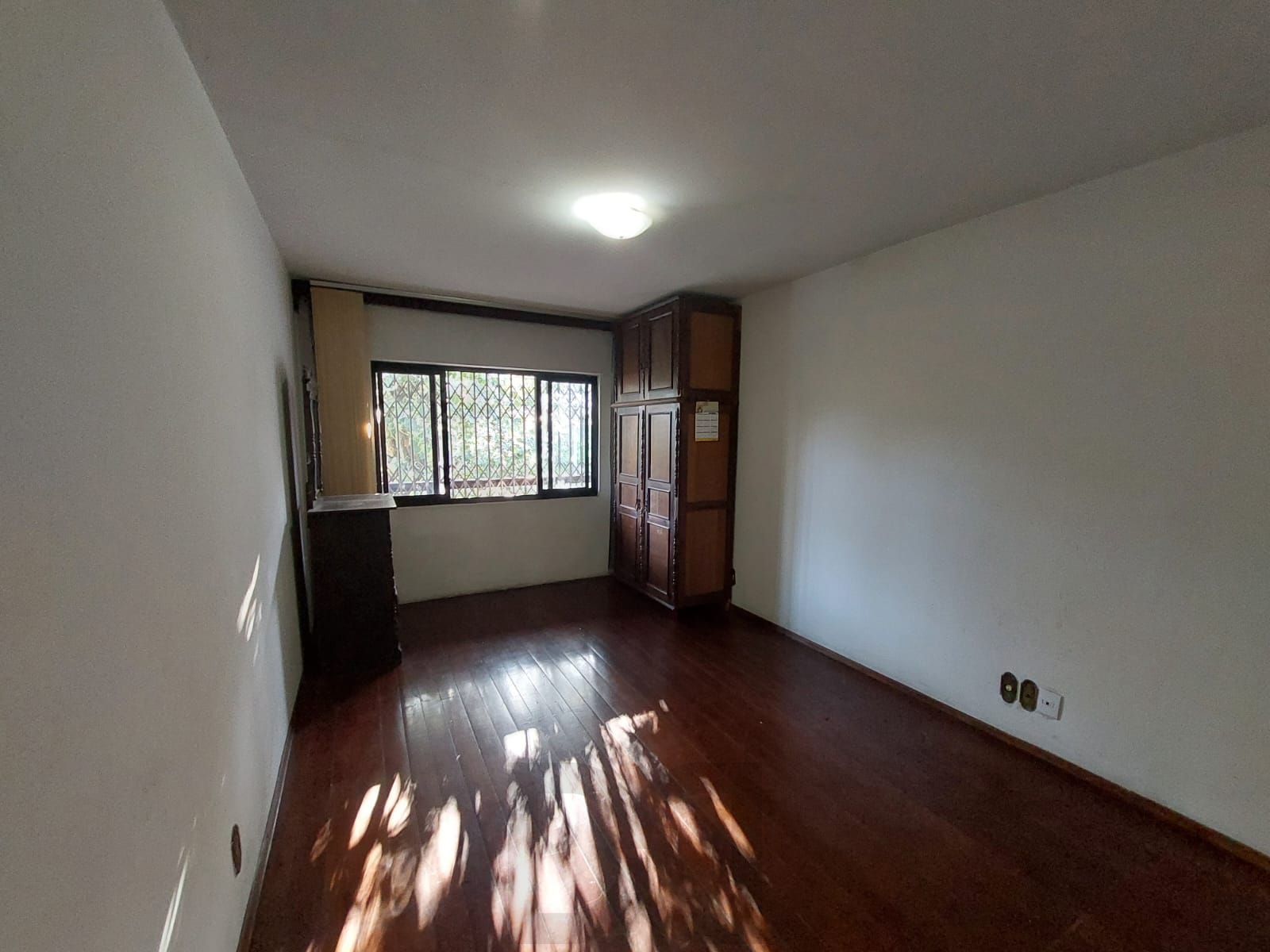 Casa a venda com 5 dormitórios no bairro Rio Branco. — foto 22