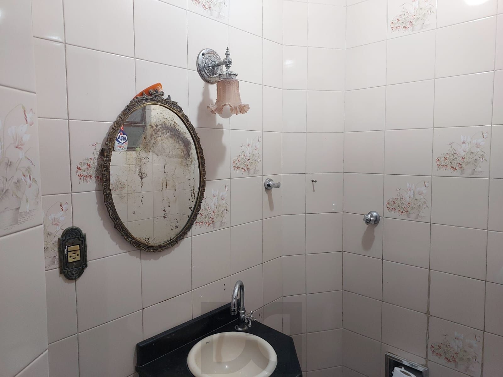 Casa a venda com 5 dormitórios no bairro Rio Branco. — foto 6