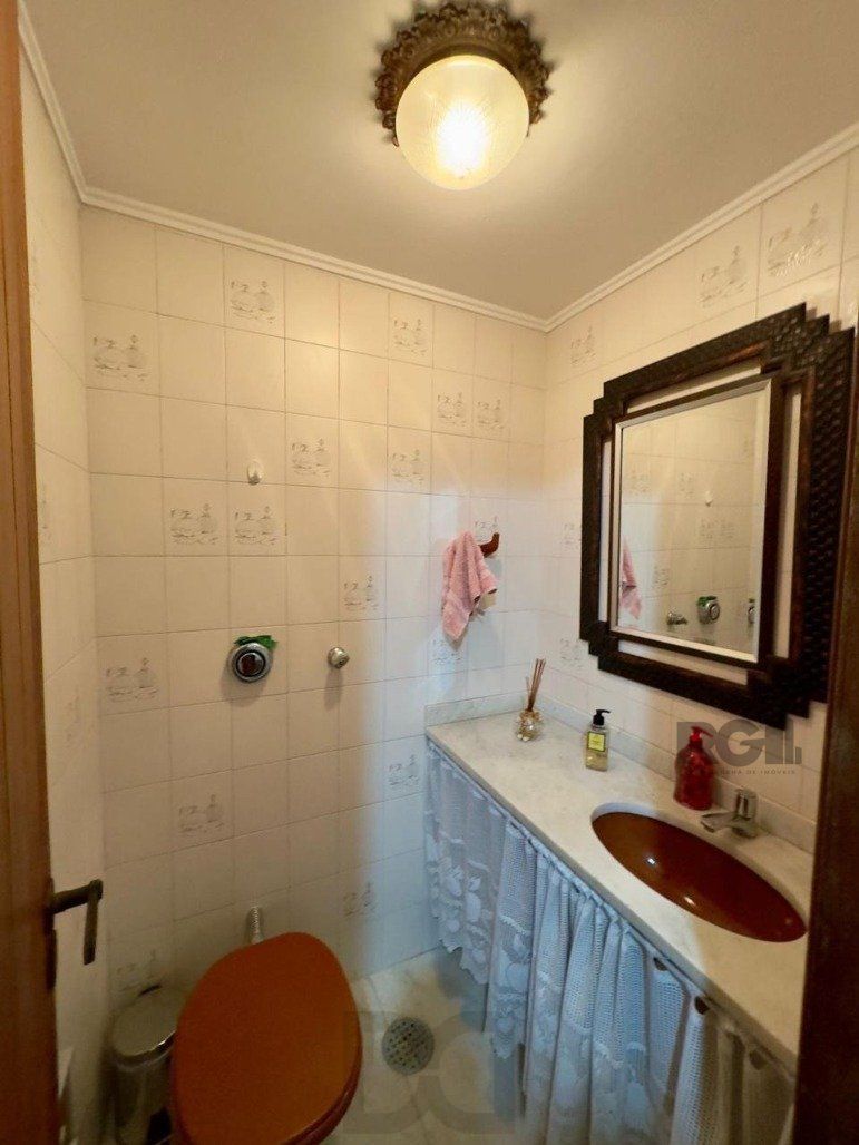 Cobertura duplex a venda semi mobiliada no bairro Petrópolis. — foto 12