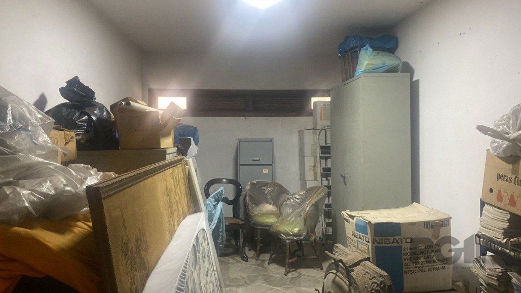 Cobertura duplex a venda semi mobiliada no bairro Petrópolis. — foto 39