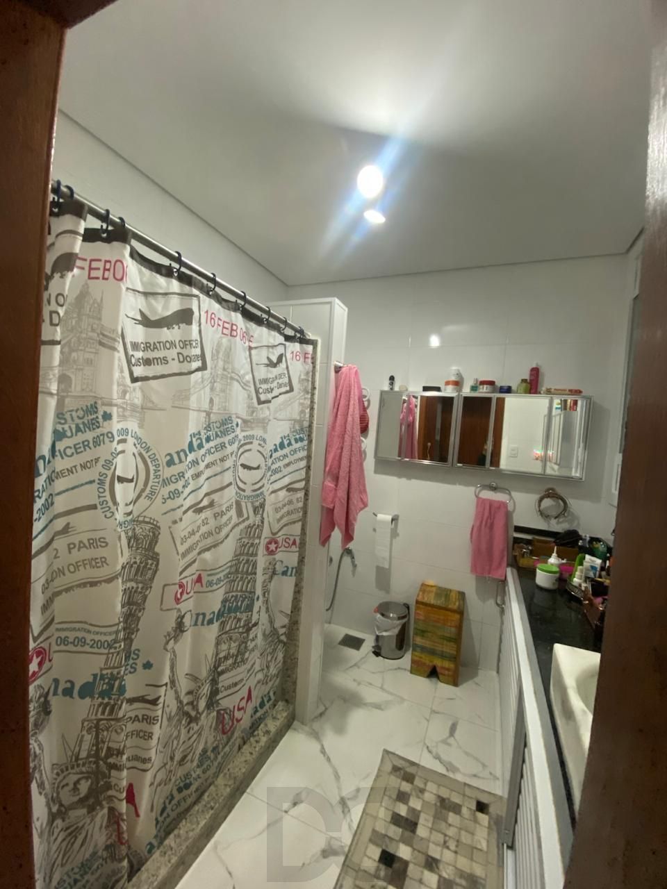 Banheiro suite 1