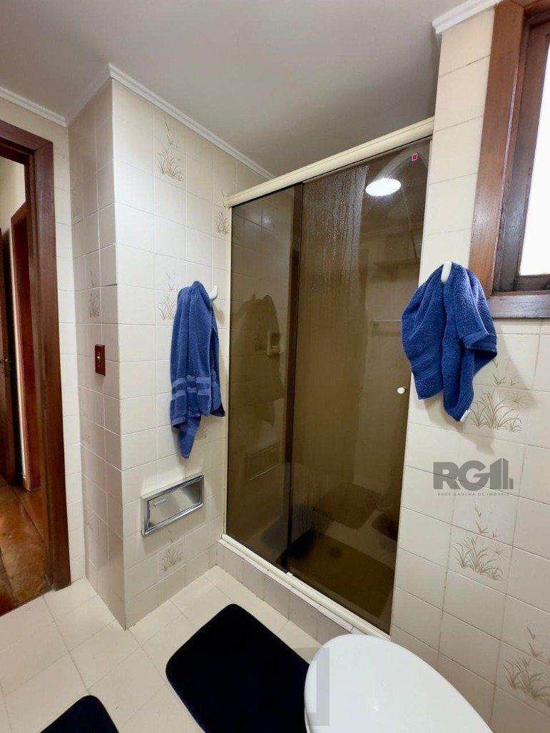 Cobertura duplex a venda semi mobiliada no bairro Petrópolis. — foto 16
