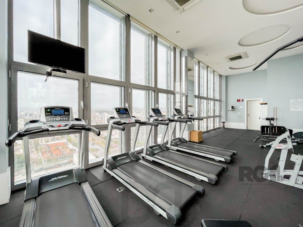APARTAMENTO DE 38M² COM 1 DORMITÓRIO E 1 VAGA - BAIRRO PRAIA DE BELAS — foto 21