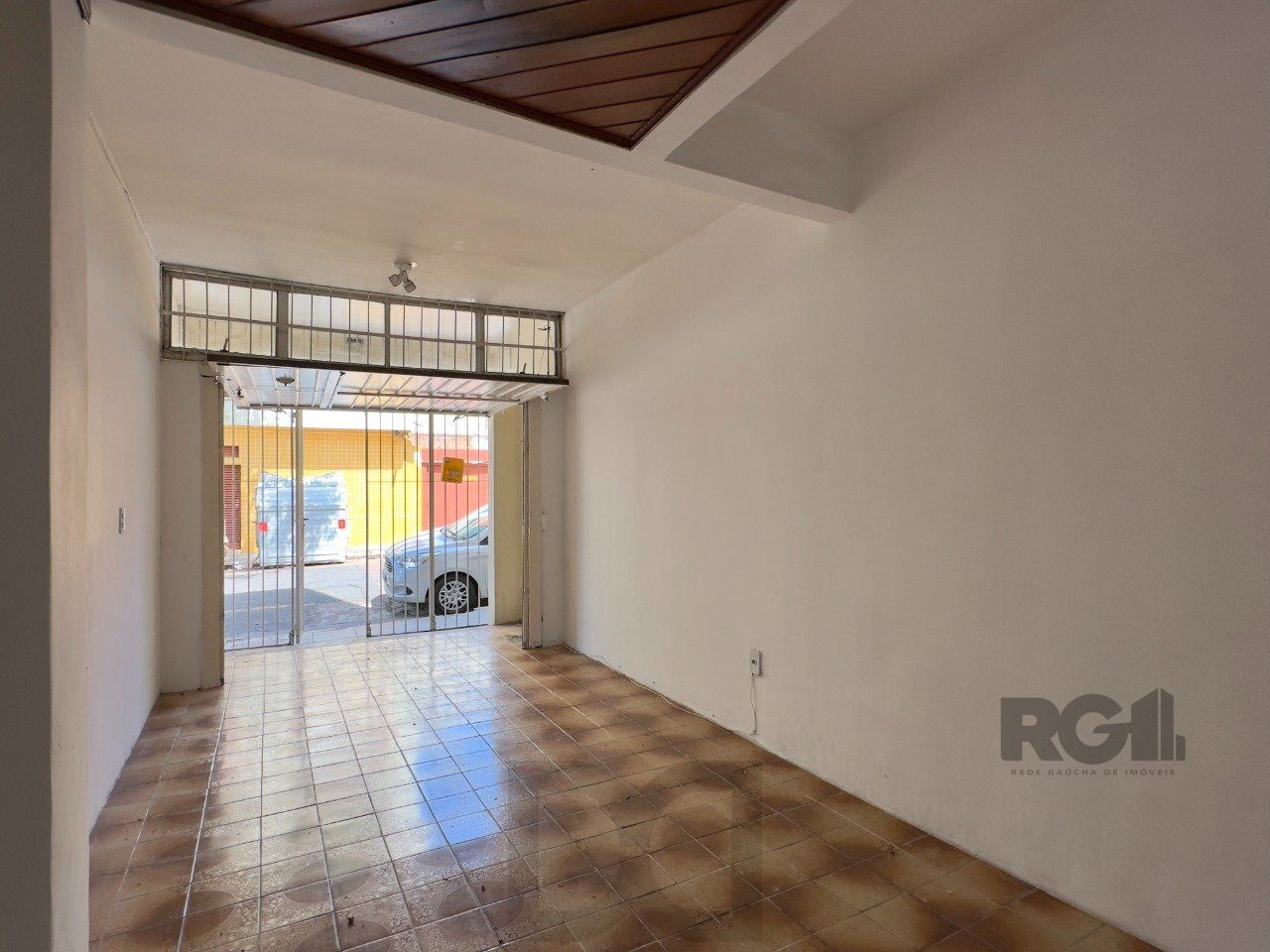 CASA COM 4 DORMITÓRIOS E PÁTIO COM CHURRASQUEIRA NO CENTRO HISTÓRICO — foto 7
