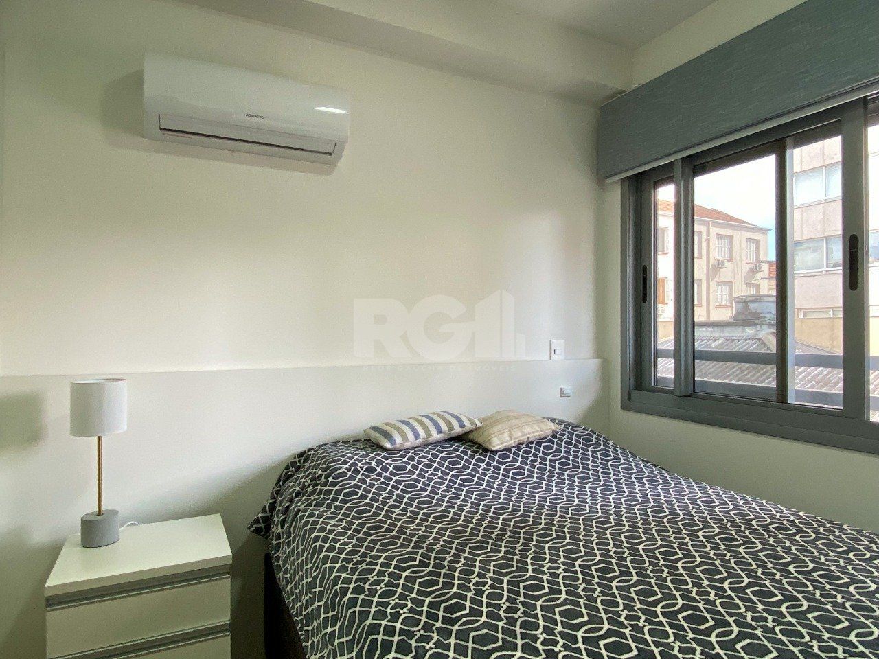 Apartamento em prédio premiado, totalmente montado, no miolo do Menino Deus — foto 12