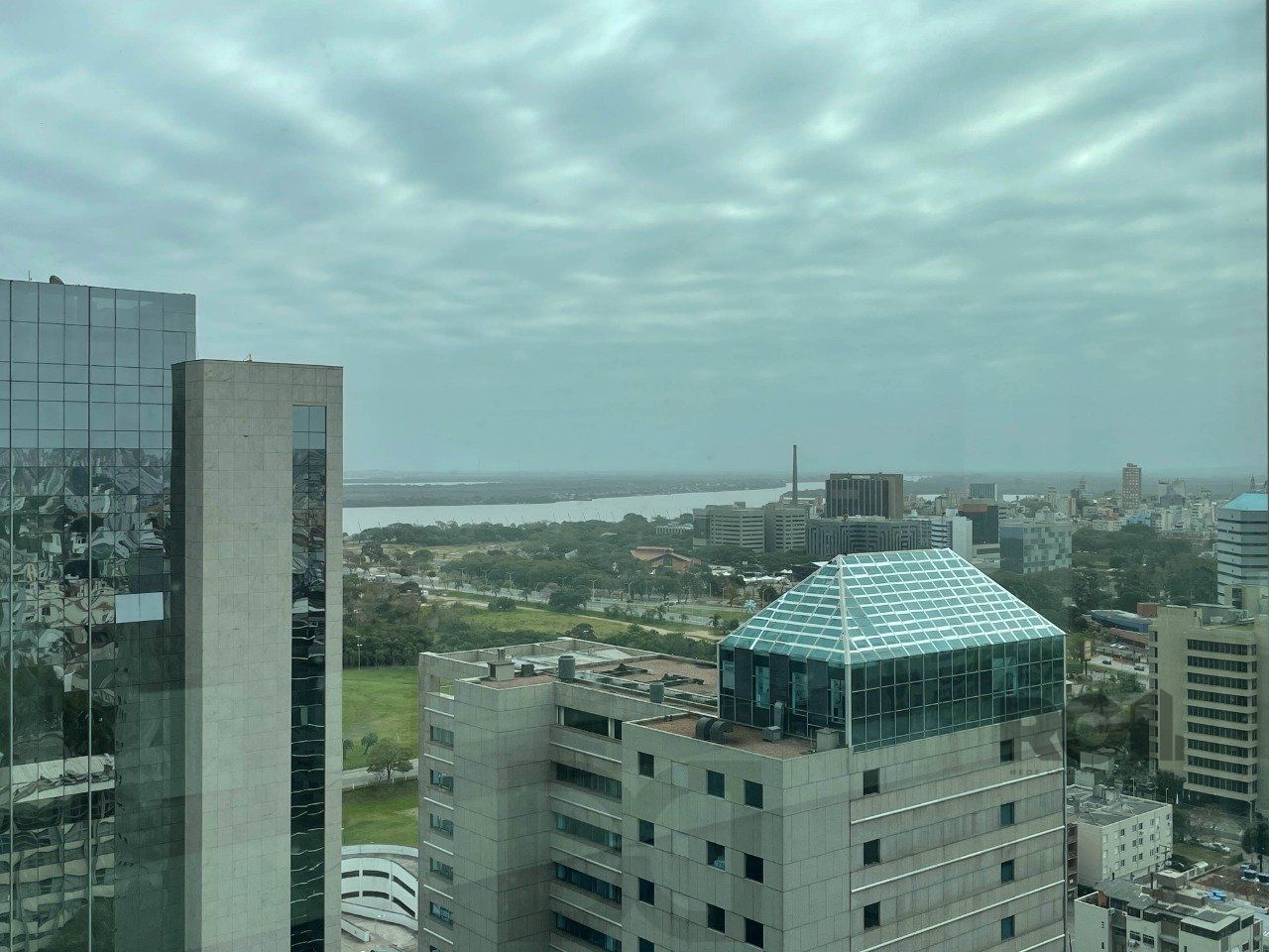 APARTAMENTO DE 38M² COM 1 DORMITÓRIO E 1 VAGA - BAIRRO PRAIA DE BELAS — foto 19