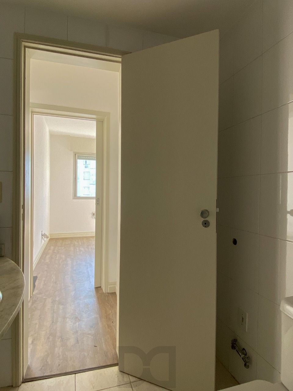 APARTAMENTO DE FRENTE, 1 DORMITÓRIO COM VAGA DE GARAGEM NA DUQUE — foto 14