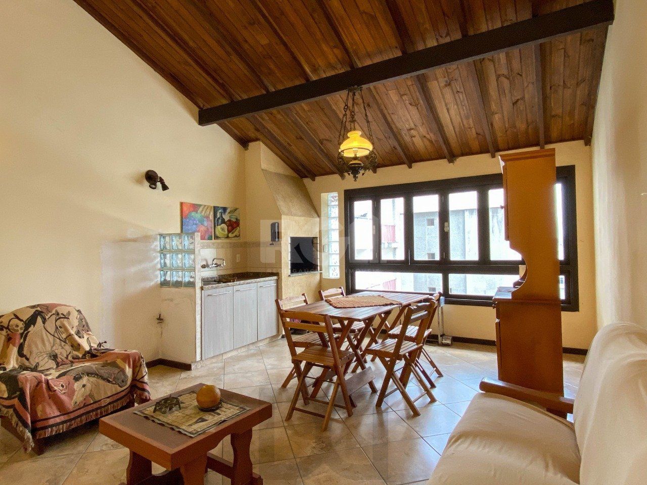 Casa para Venda - 350m², 2 dormitórios, sendo 2 suites, 2 vagas - Centro Histórico — foto 2
