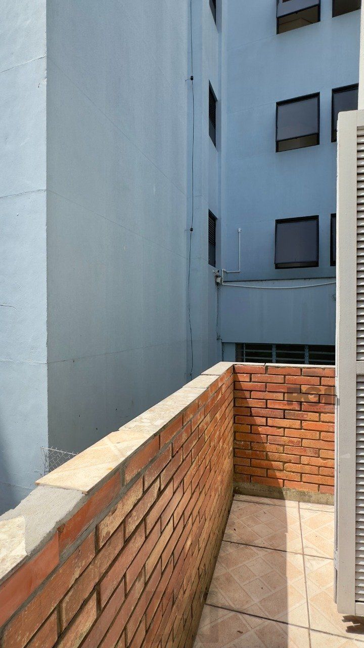 CASA COM 4 DORMITÓRIOS E PÁTIO COM CHURRASQUEIRA NO CENTRO HISTÓRICO — foto 24