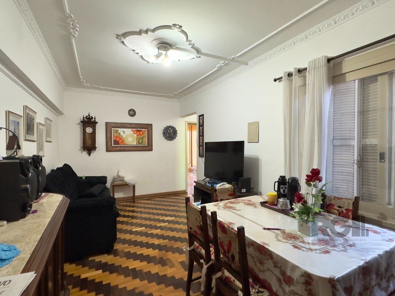 APARTAMENTO 3 DORMITÓRIOS DE 99M², COM SACADA, EM FRENTE À SANTA CASA NO CENTRO HISTÓRICO — foto 1
