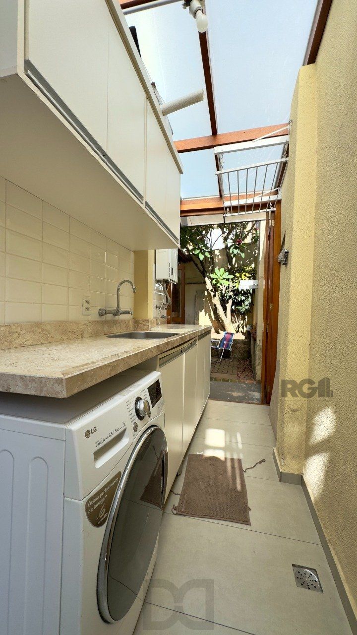 Apartamento garden semimobiliado de 2 dormitórios reformado no Bom Fim — foto 25