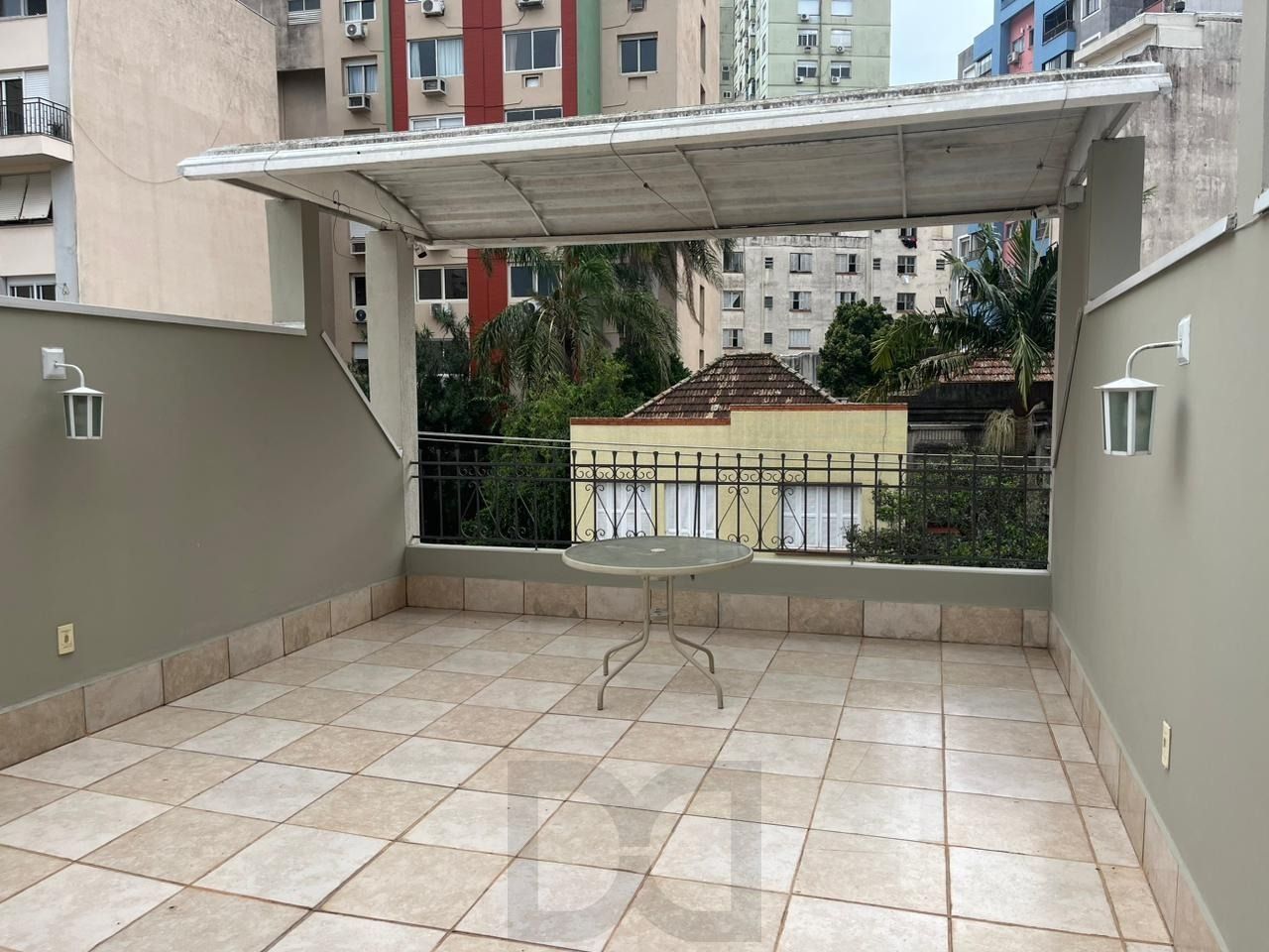 Casa para Venda - 350m², 2 dormitórios, sendo 2 suites, 2 vagas - Centro Histórico — foto 9