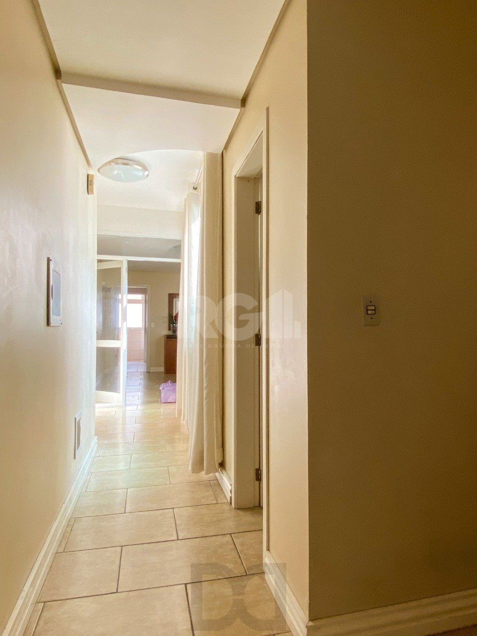 Casa para Venda - 350m², 2 dormitórios, sendo 2 suites, 2 vagas - Centro Histórico — foto 13