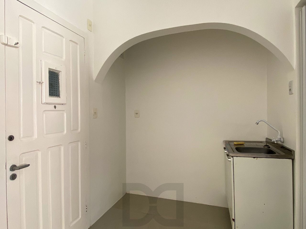 Studio com ótimo tamanho na Cidade Baixa — foto 9