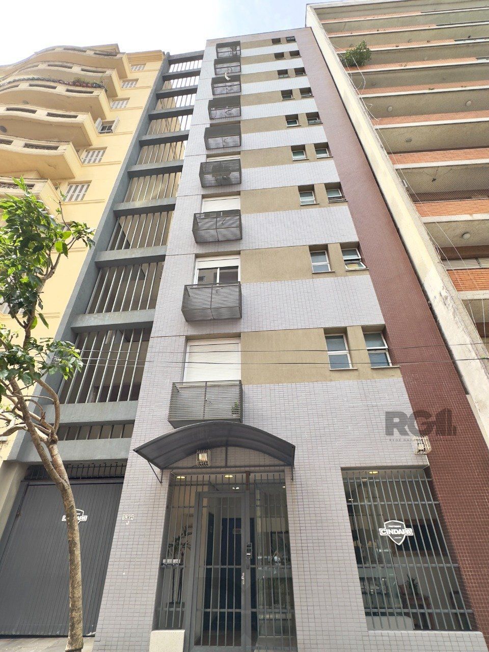 STUDIO SEMIMOBILIADO COM VAGA DE GARAGEM NO CENTRO HISTÓRICO — foto 18