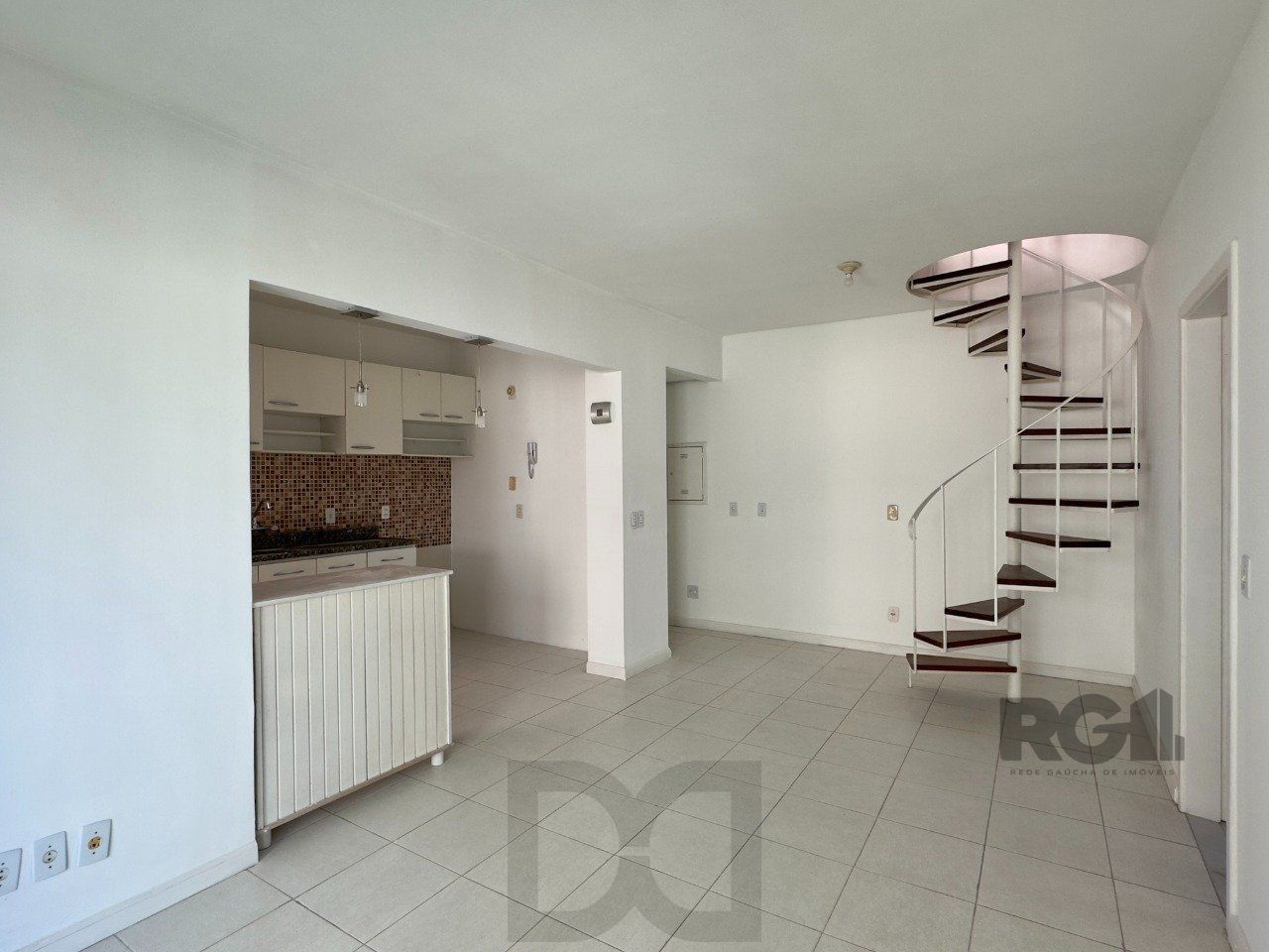 COBERTURA COM 174M², DE FRENTE, 3 DORMITÓRIOS, EM ÓTIMA LOCALIZAÇÃO NO MENINO DEUS — foto 6