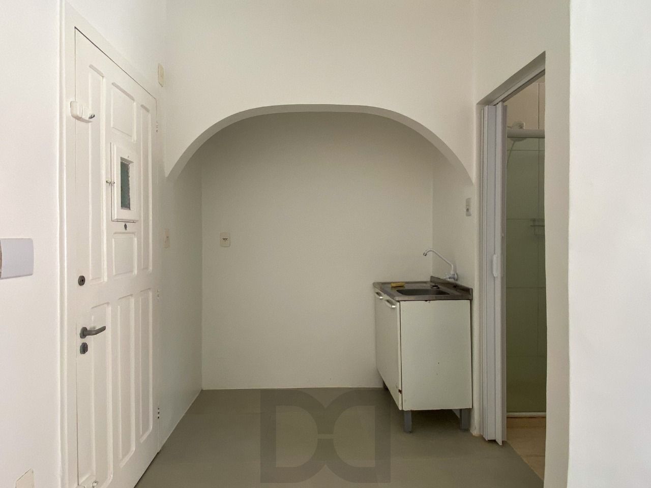 Studio com ótimo tamanho na Cidade Baixa — foto 8