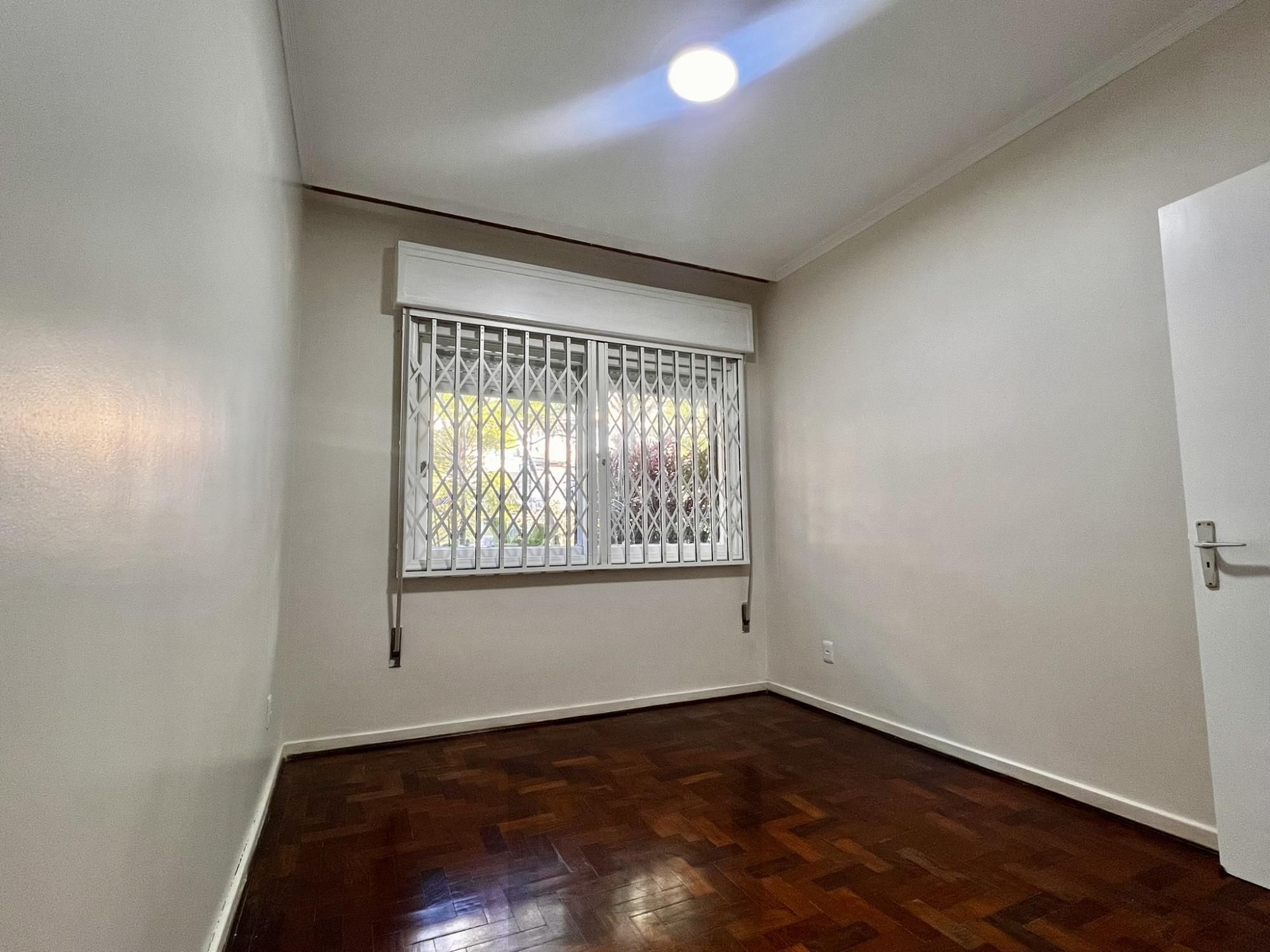 Apartamento térreo, 3 dormitórios com vaga de garagem — foto 12