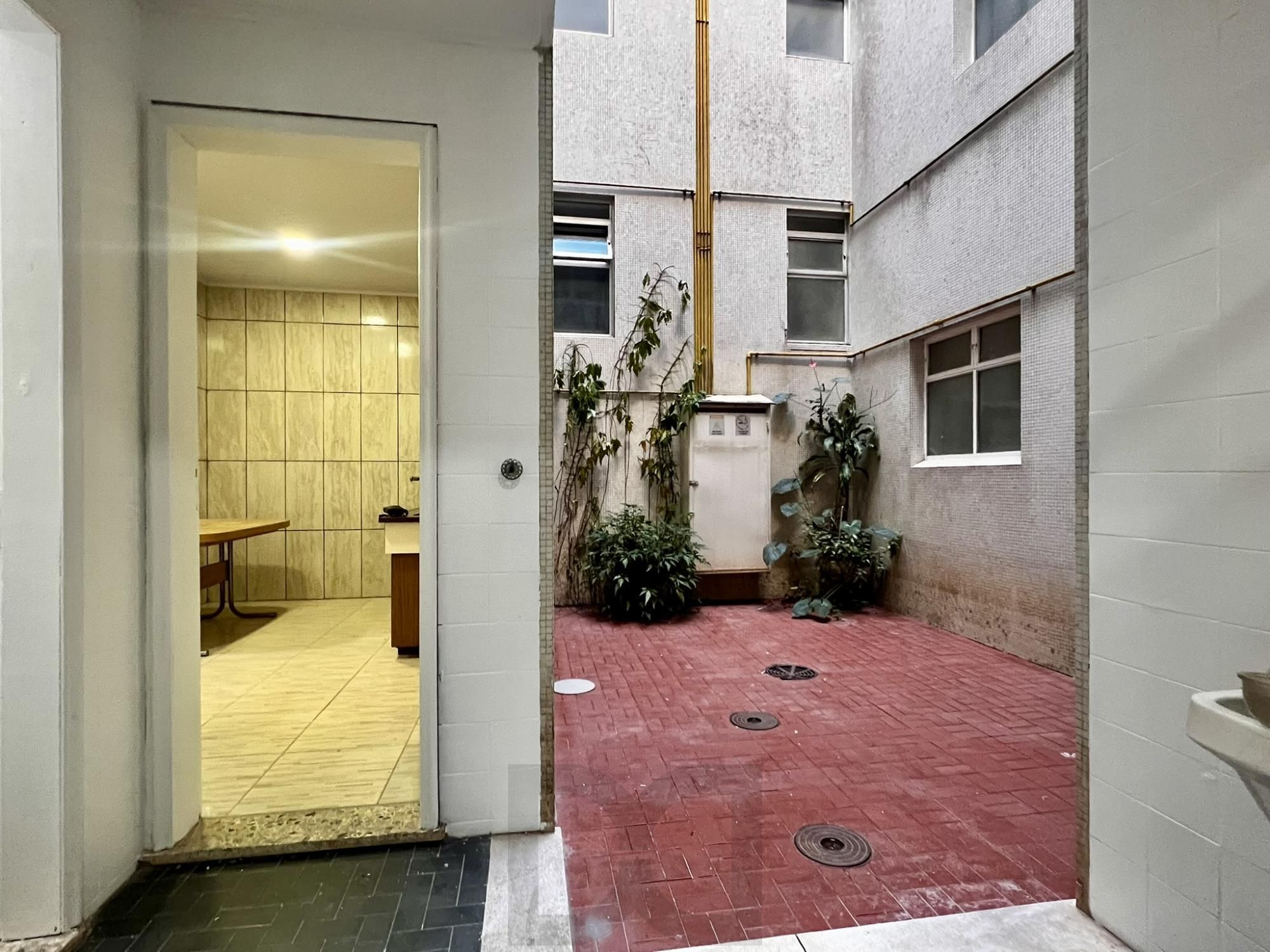 Apartamento térreo, 3 dormitórios com vaga de garagem — foto 22