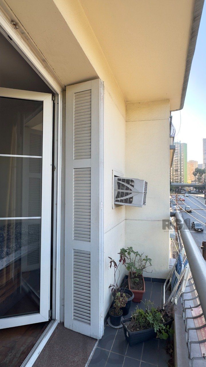 APARTAMENTO 3 DORMITÓRIOS DE 99M², COM SACADA, EM FRENTE À SANTA CASA NO CENTRO HISTÓRICO — foto 34