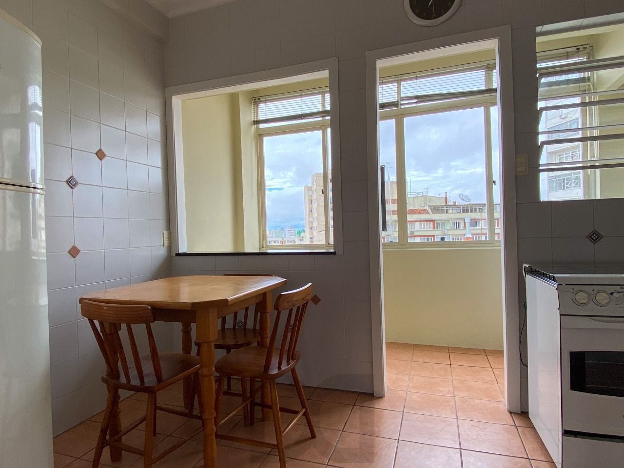 Apartamento 3 dormitórios, com linda vista, em frente ao Hospital de Clínicas — foto 13
