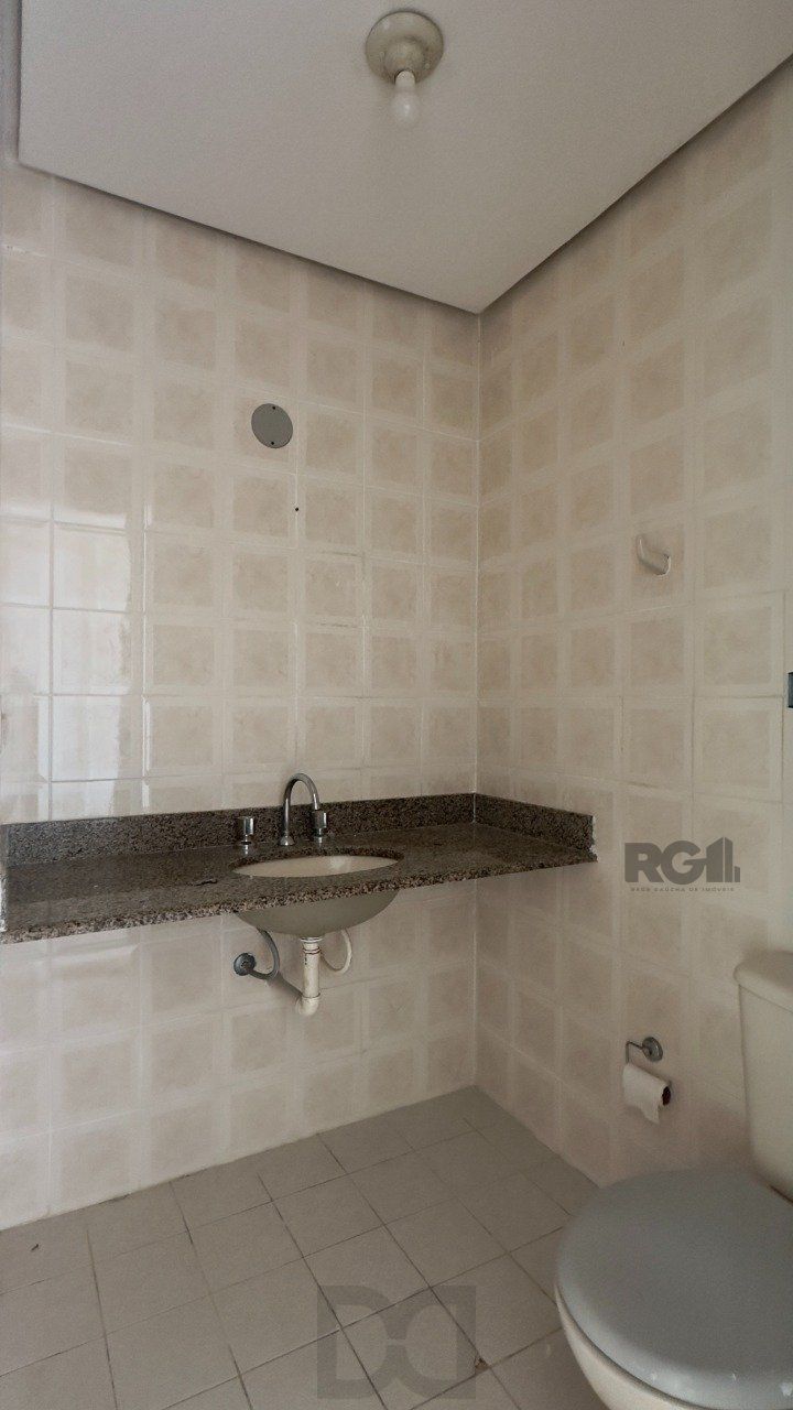 COBERTURA COM 174M², DE FRENTE, 3 DORMITÓRIOS, EM ÓTIMA LOCALIZAÇÃO NO MENINO DEUS — foto 32