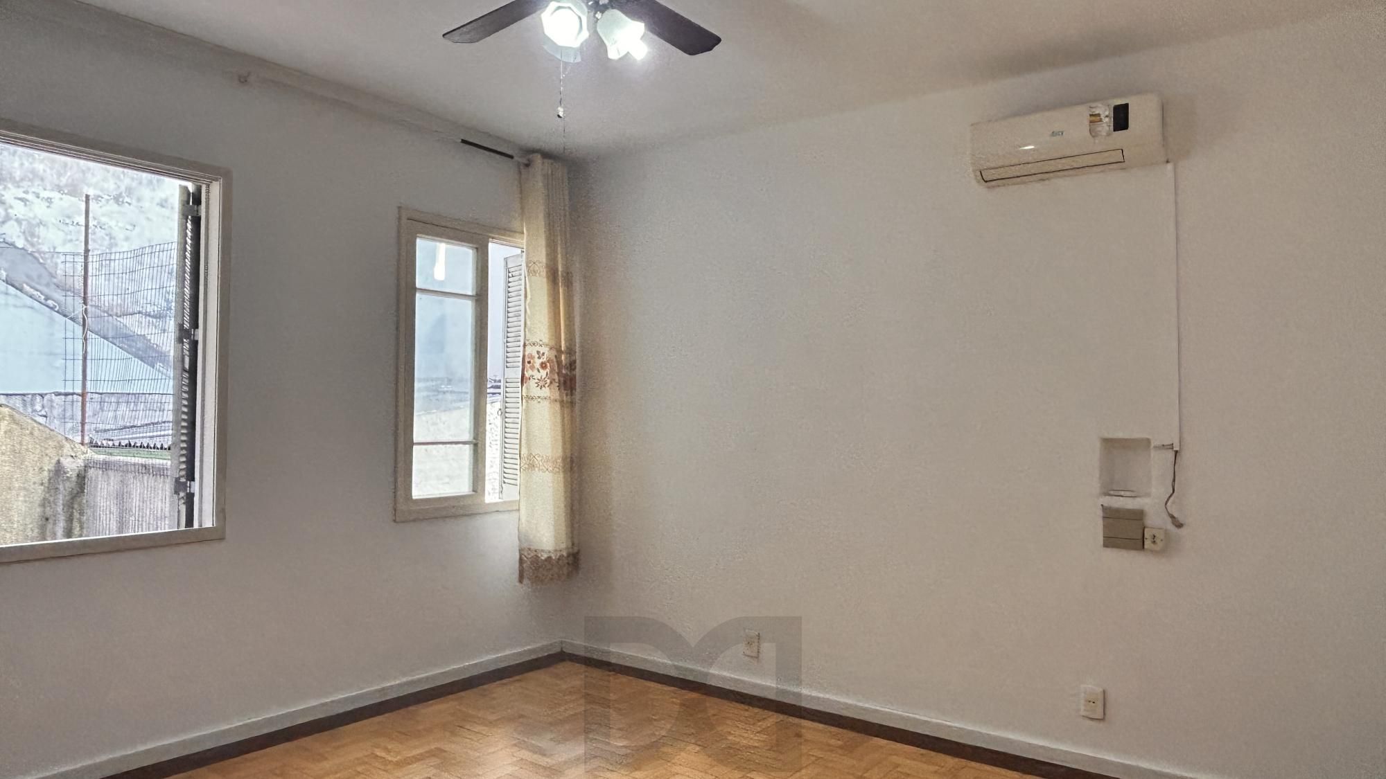 Apartamento 2 dormitórios com pátio — foto 5