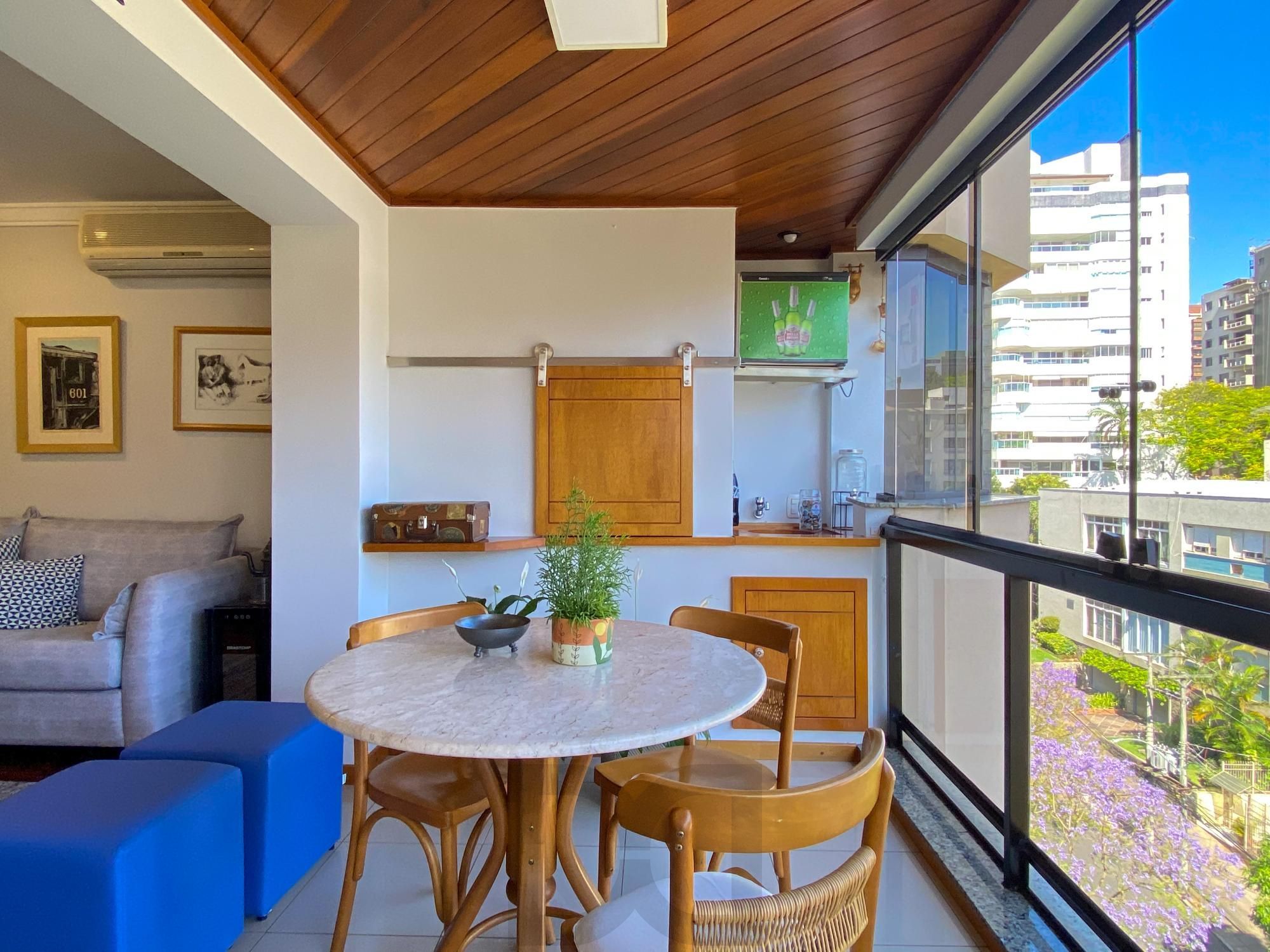 Apartamento 3 dormitório, 2 vagas e depósito a poucos metros do Parcão — foto 1