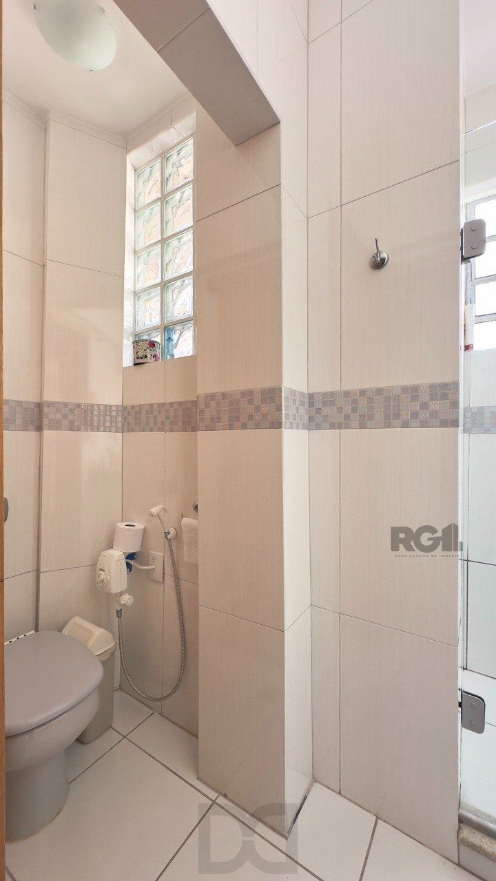 APARTAMENTO 3 DORMITÓRIOS, DE FRENTE E REFORMADO, NO CENTRO HISTÓRICO — foto 17