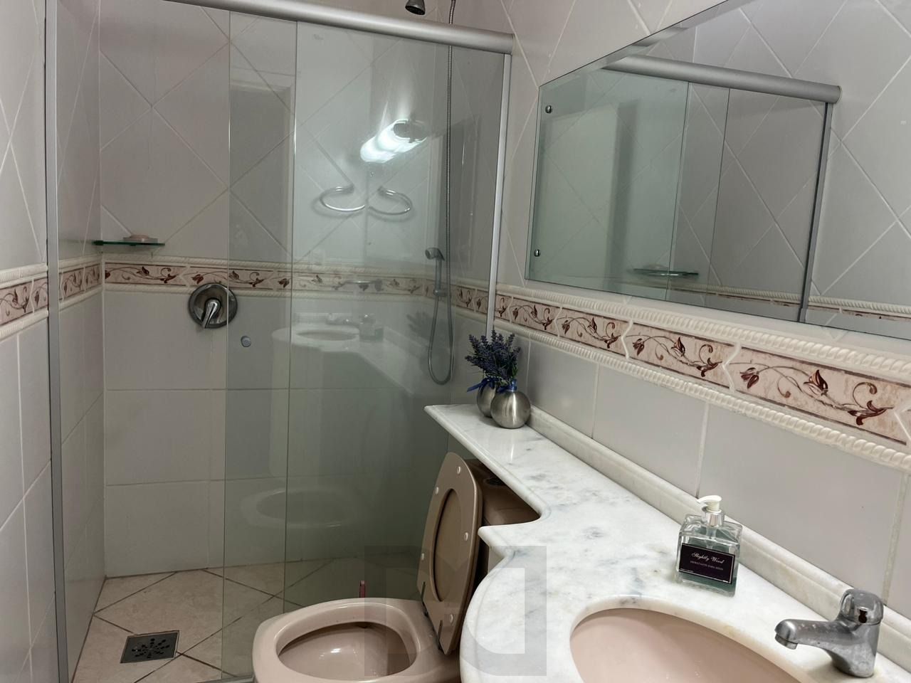 Casa para Venda - 350m², 2 dormitórios, sendo 2 suites, 2 vagas - Centro Histórico — foto 48