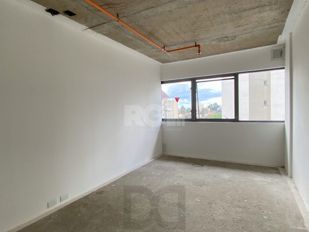 Sala comercial nova, em andar alto na Assis Brasil — foto 2