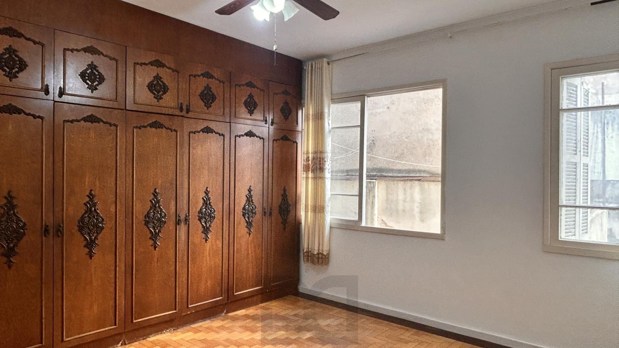 Apartamento 2 dormitórios com pátio — foto 4