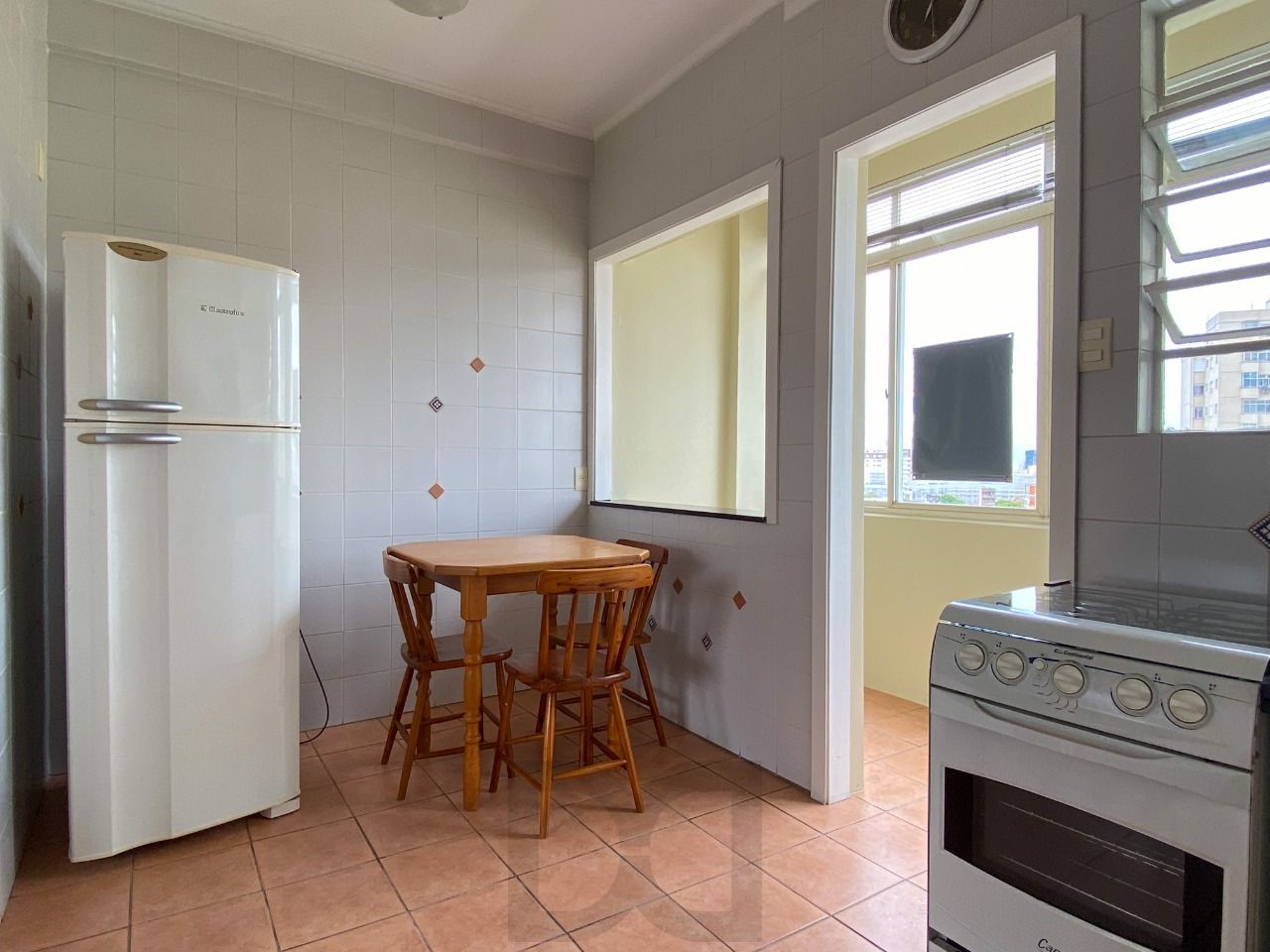 Apartamento 3 dormitórios, com linda vista, em frente ao Hospital de Clínicas — foto 12