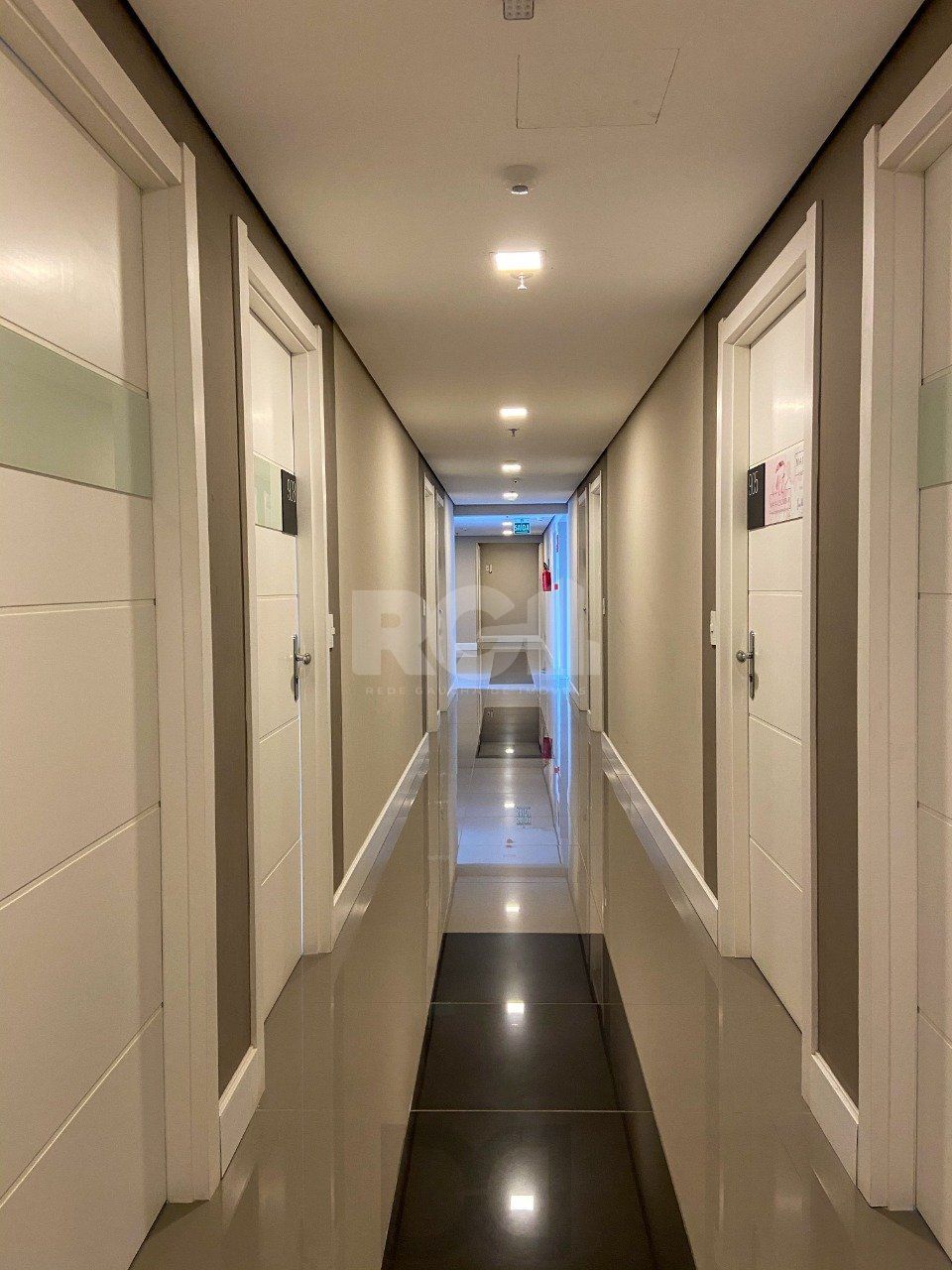 Sala comercial nova, em andar alto na Assis Brasil — foto 9