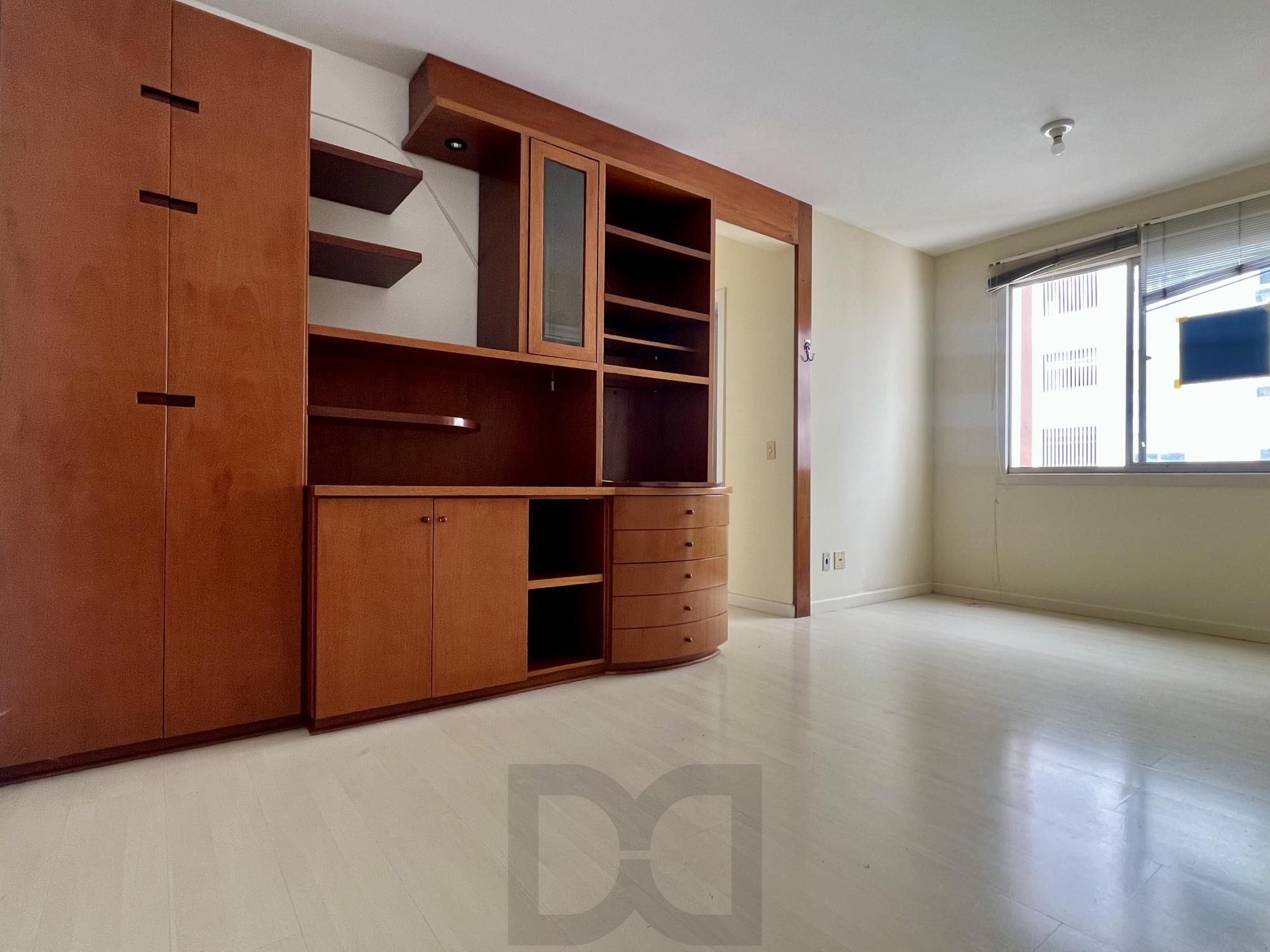 APARTAMENTO 2 DORMITÓRIOS COM VAGA DE GARAGEM — foto 3