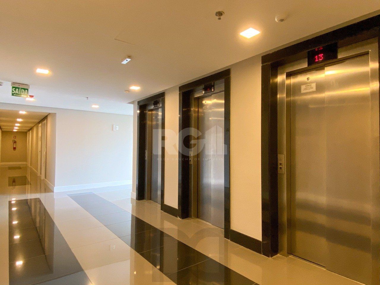 Sala comercial nova, em andar alto na Assis Brasil — foto 10