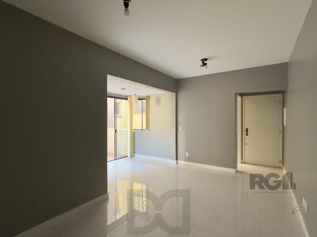 APARTAMENTO GARDEN, 2 DORMITÓRIOS E 1 VAGA DE GARAGEM COM ÓTIMA LOCALIZAÇÃO NO MOINHOS — foto 3