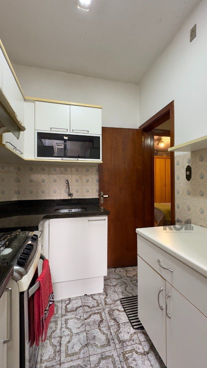 APARTAMENTO 1 DORMITÓRIO PRÓXIMO À ORLA DO GUAÍBA NO CENTRO HISTÓRICO — foto 13