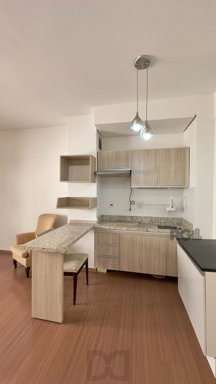 STUDIO SEMIMOBILIADO COM VAGA DE GARAGEM NO CENTRO HISTÓRICO — foto 10